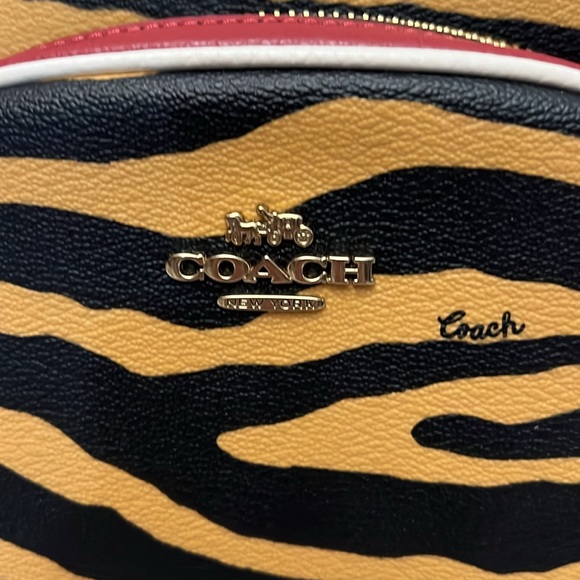 Coach Tiger Print Court Backpack NWT - Picture 2 of 7